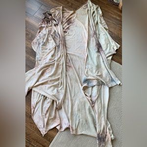Sinew Moon bodhi drip kimono
